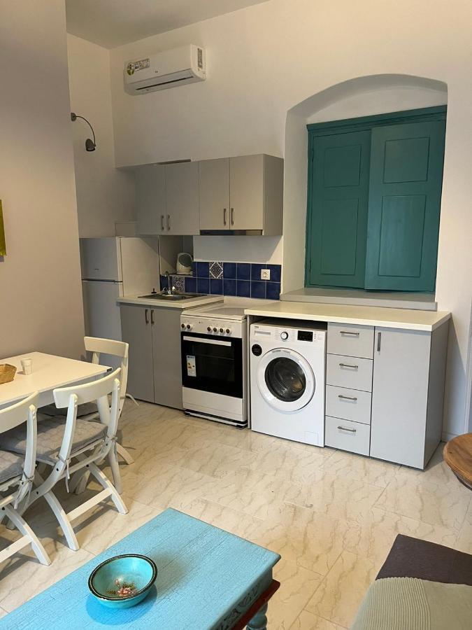 Almira Studios And Apartments Agia Marina  Dış mekan fotoğraf