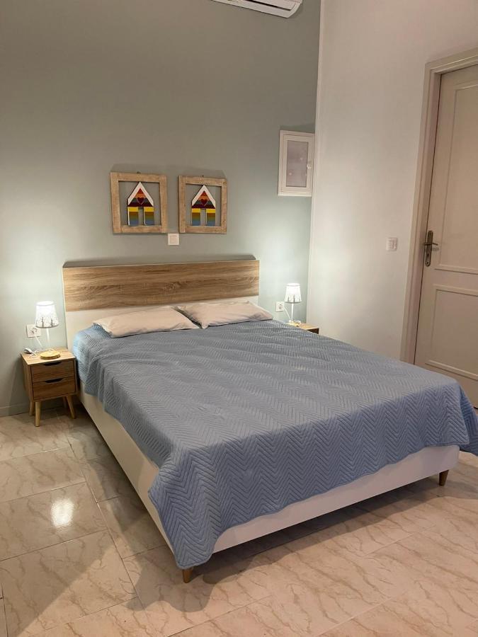 Almira Studios And Apartments Agia Marina  Dış mekan fotoğraf