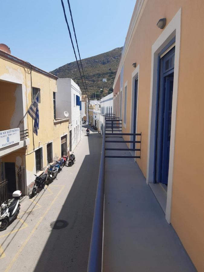 Almira Studios And Apartments Agia Marina  Dış mekan fotoğraf