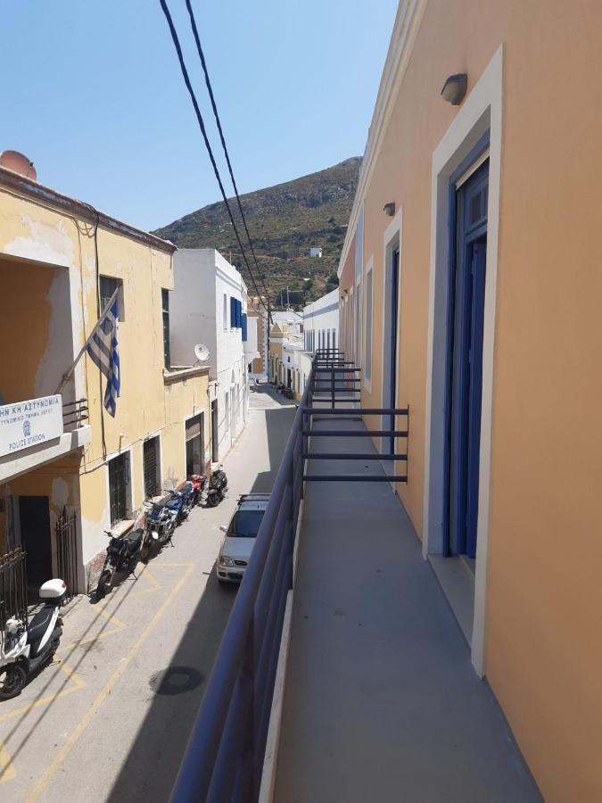 Almira Studios And Apartments Agia Marina  Dış mekan fotoğraf