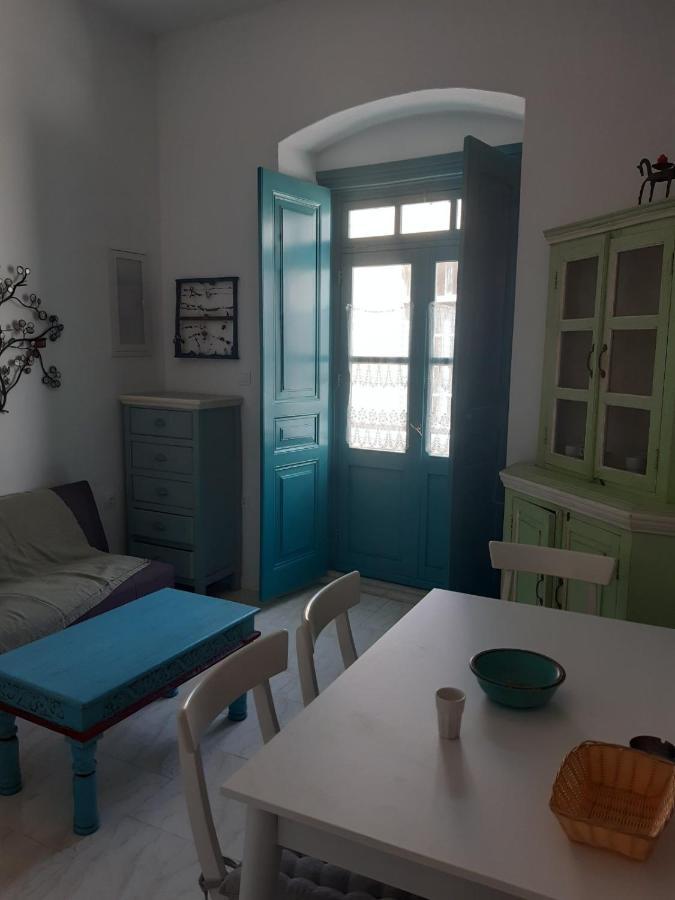 Almira Studios And Apartments Agia Marina  Dış mekan fotoğraf