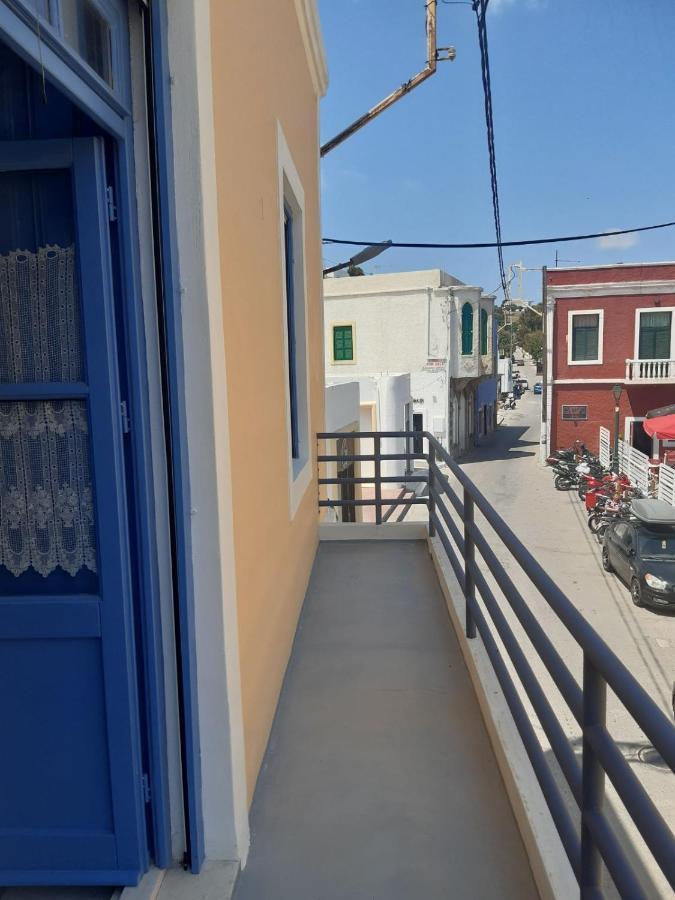 Almira Studios And Apartments Agia Marina  Dış mekan fotoğraf
