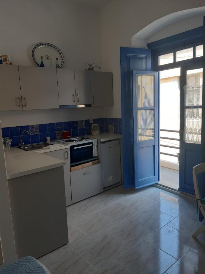 Almira Studios And Apartments Agia Marina  Dış mekan fotoğraf